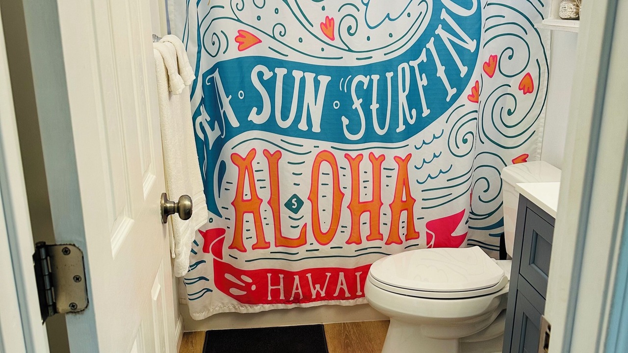 Photo of Bathroom in Haiku