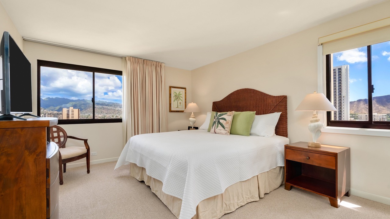 Photo of Bedroom in Waikiki