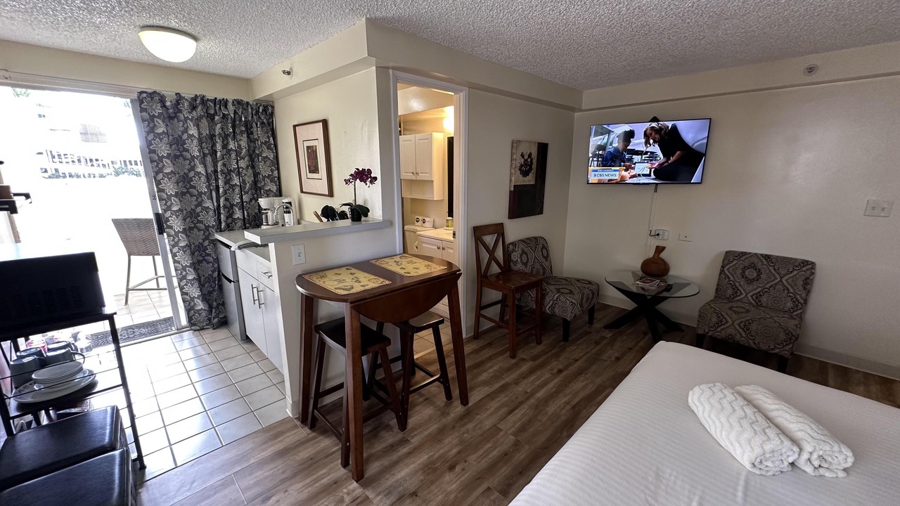 Photo of Bedroom in Waikiki