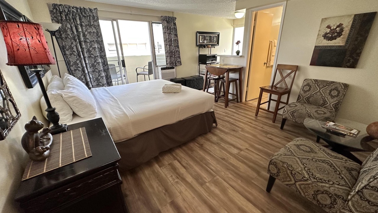Photo of Bedroom in Waikiki