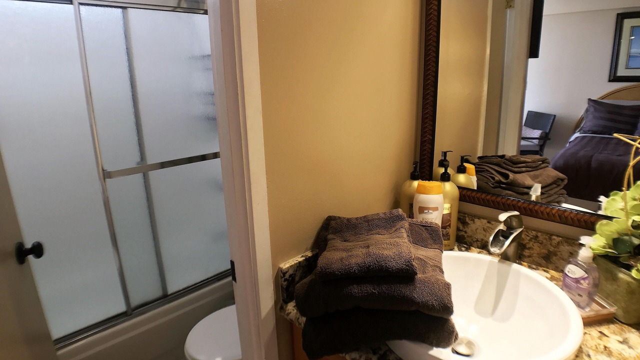 Photo of Bathroom in Waikiki