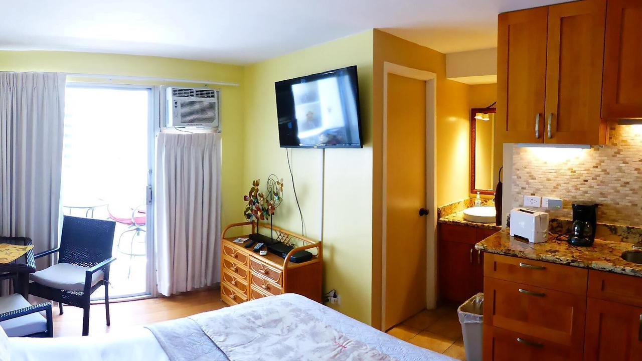 Photo of Bedroom in Waikiki
