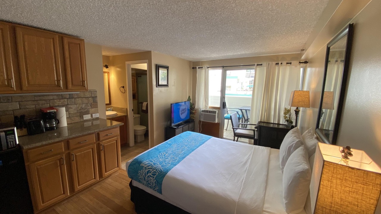 Photo of Bedroom in Waikiki