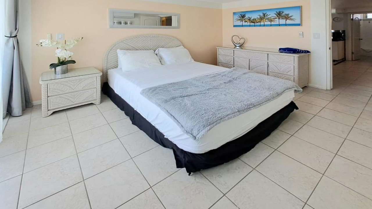 Photo of Bedroom in Waikiki