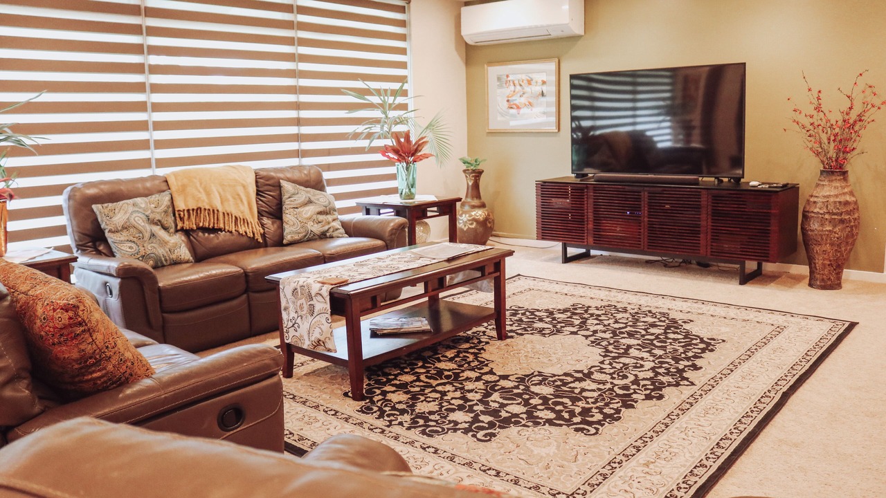Photo of Livingroom in Portlock