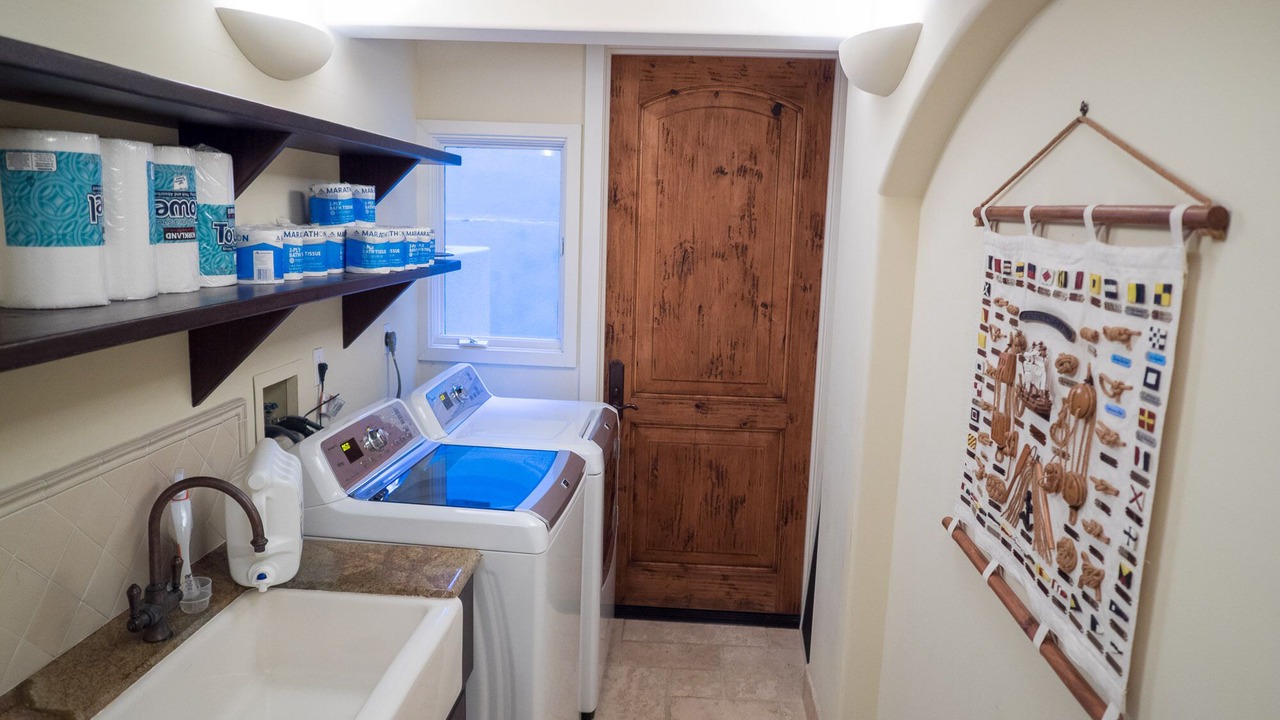 Photo of Bedroom in Kahala