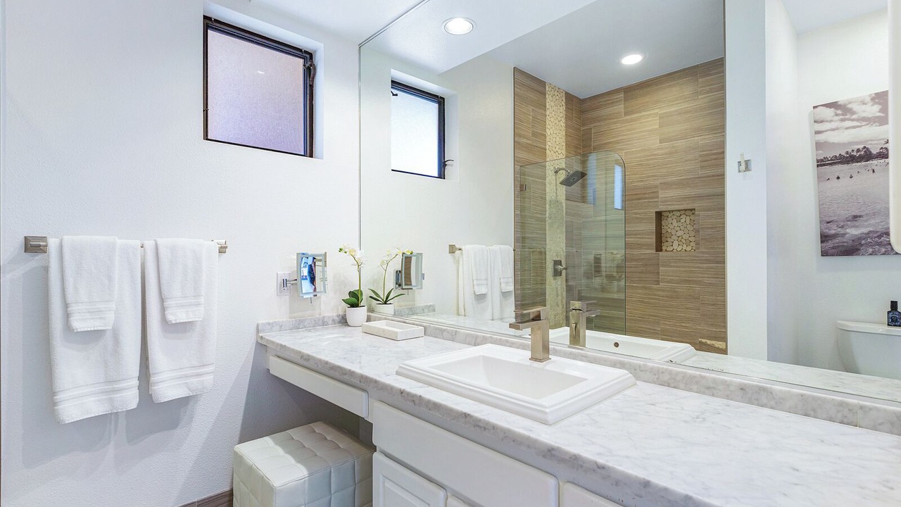 Photo of Bathroom in Napili