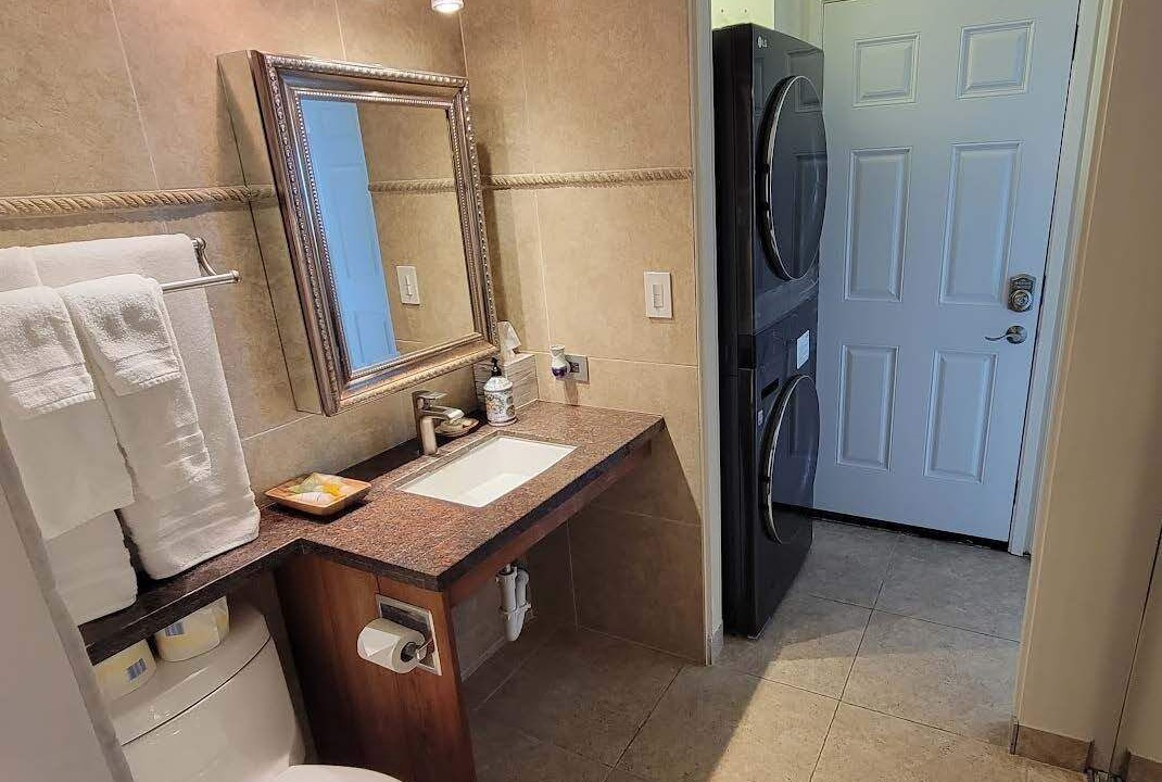 Photo of Bathroom in Waikiki