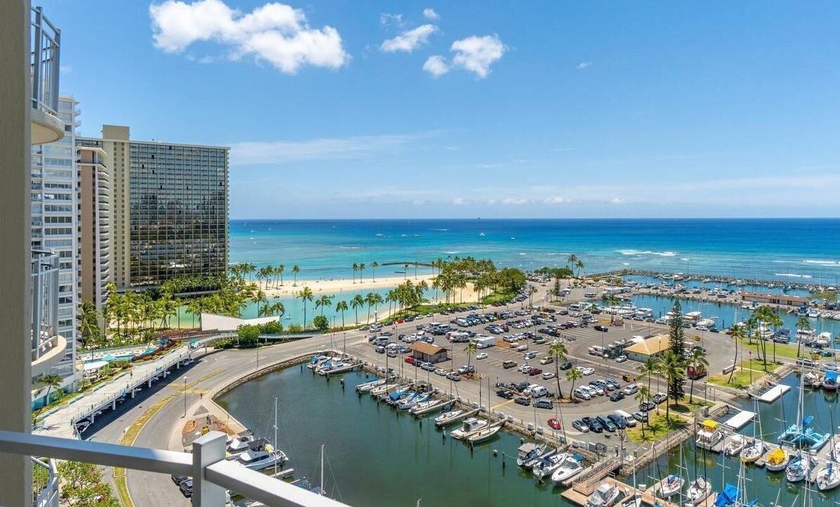 Photo of Others in Waikiki