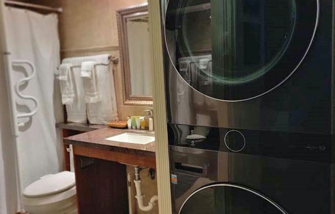 Photo of Bathroom in Waikiki