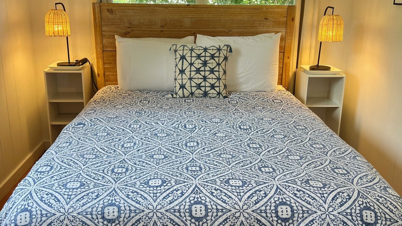 Photo of Bedroom in Haiku