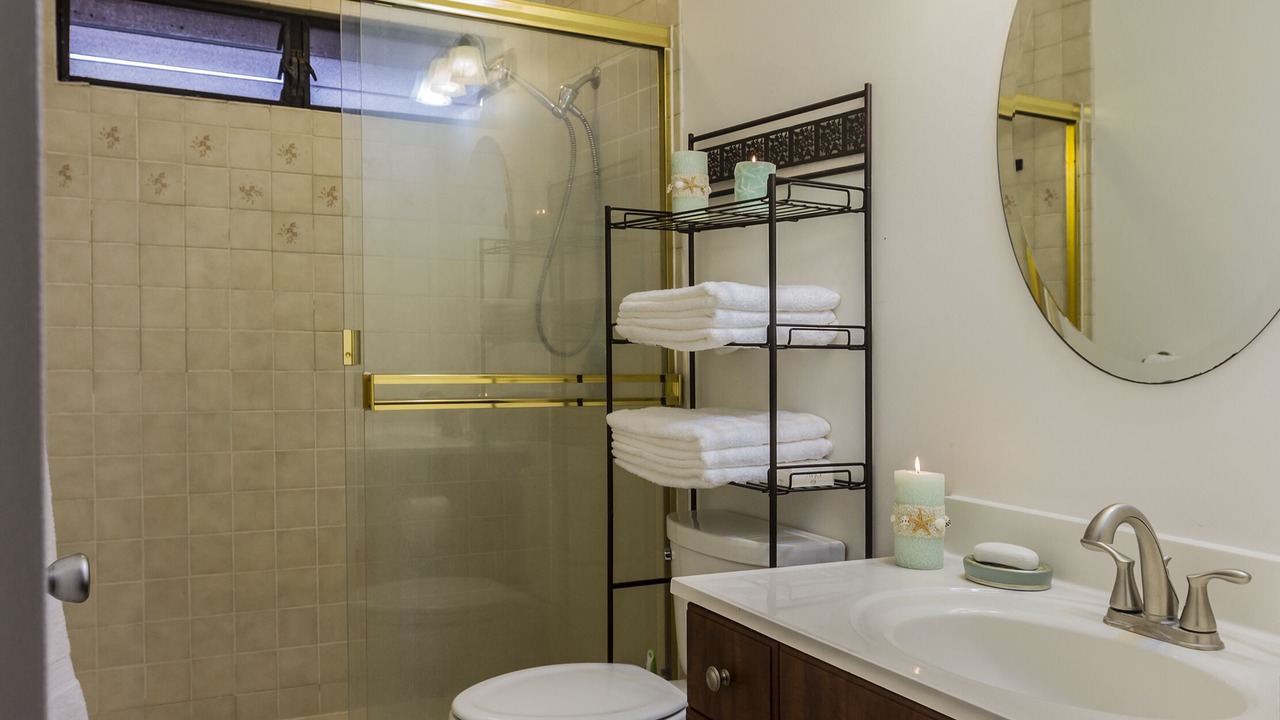 Photo of Bathroom in Portlock