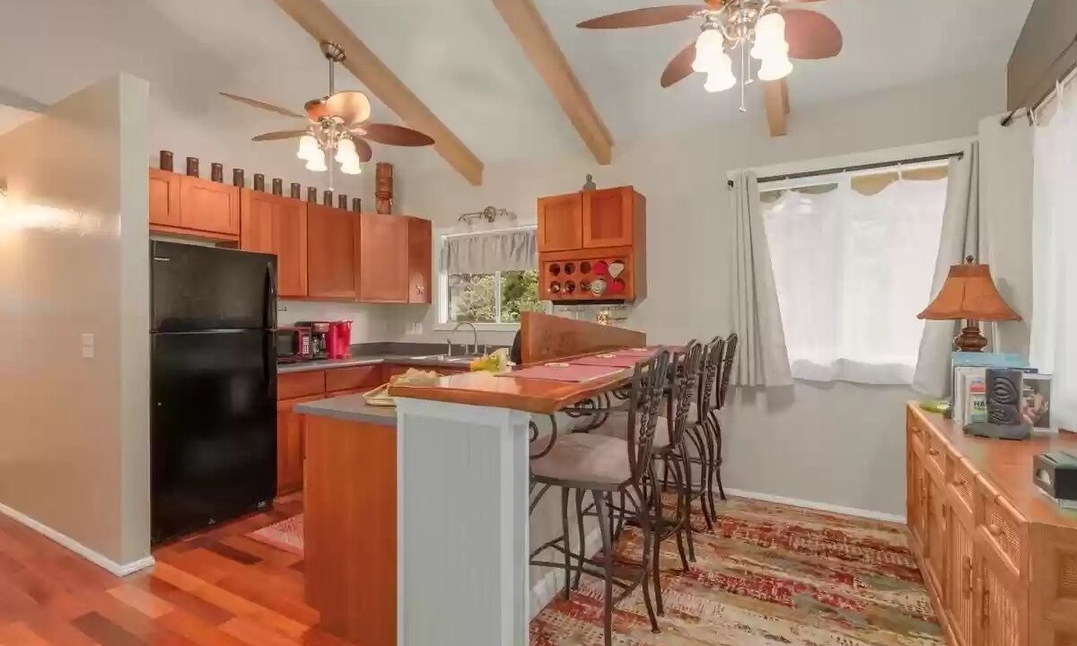 Photo of Kitchen in Ohia Estates