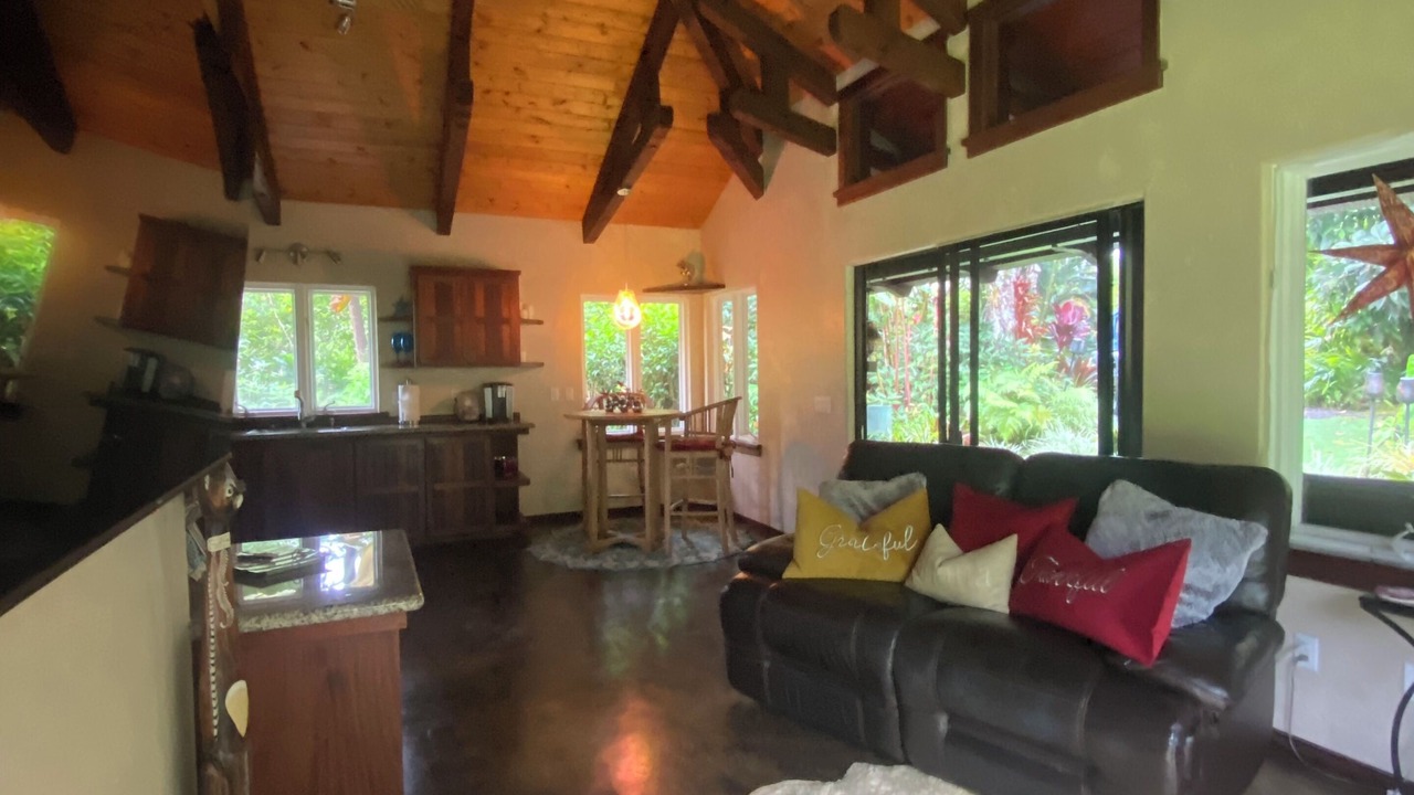 Photo of Livingroom in Kailua-Kona