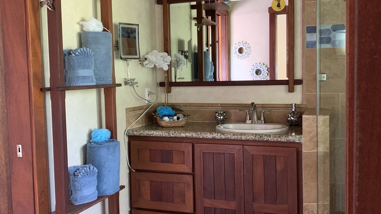 Photo of Bathroom in Kailua-Kona