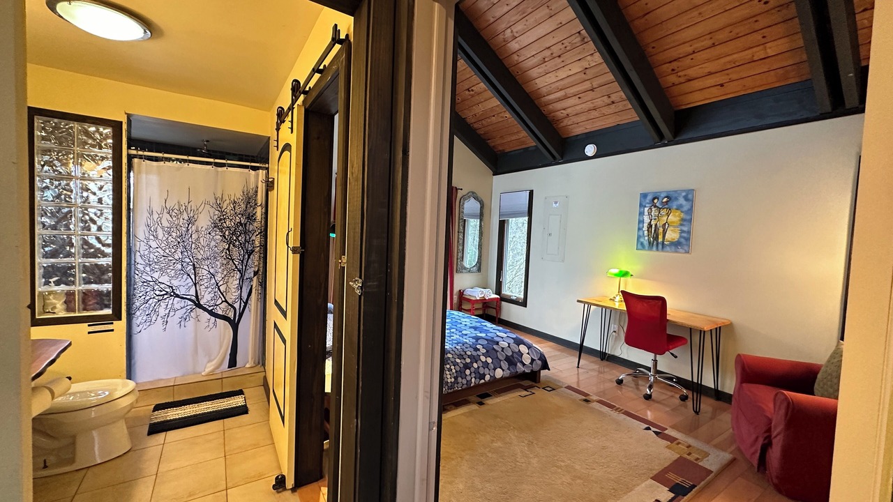 Photo of Bedroom in Mount Marion