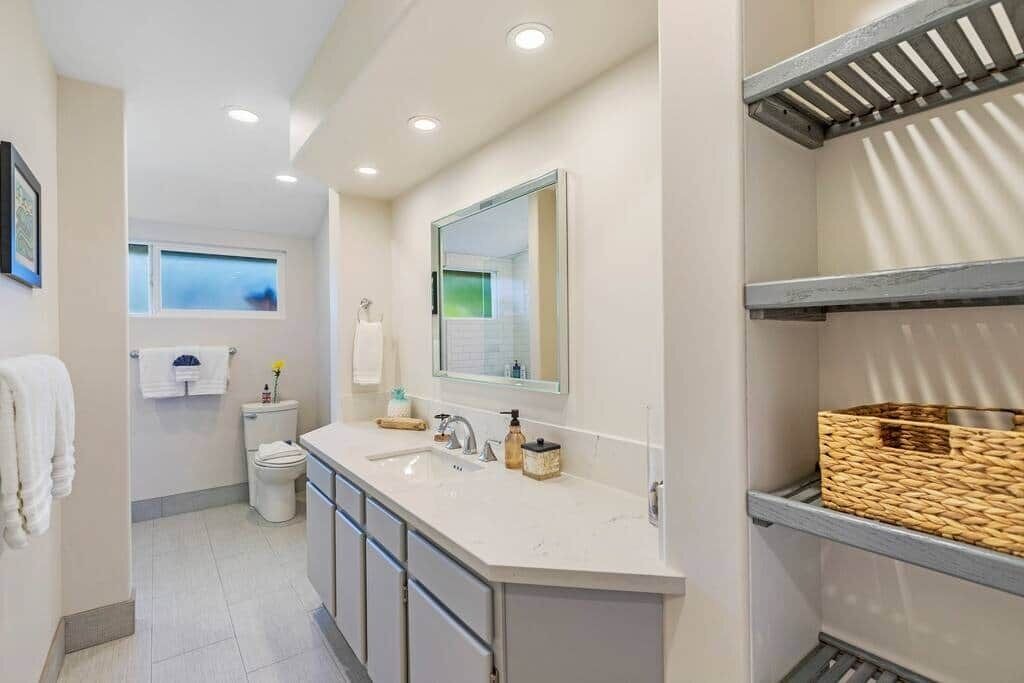 Photo of Bathroom in Kahana