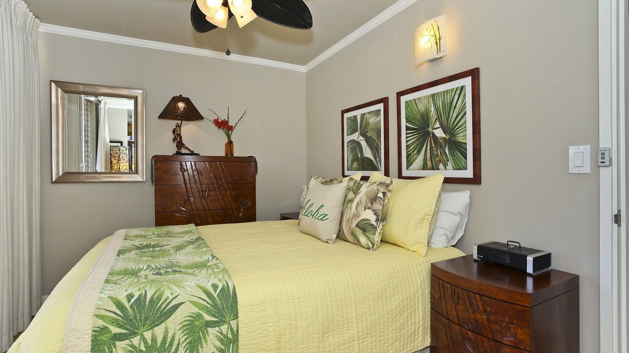 Photo of Bedroom in Waikiki