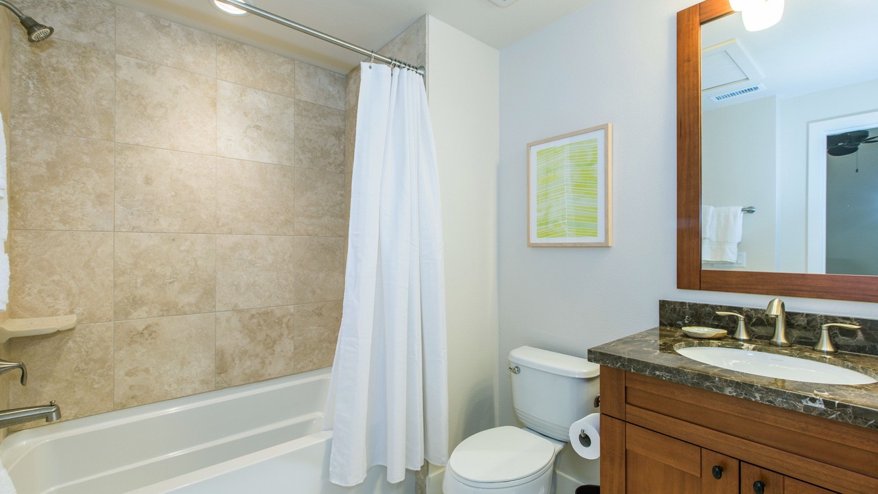 Photo of Bathroom in Poipu