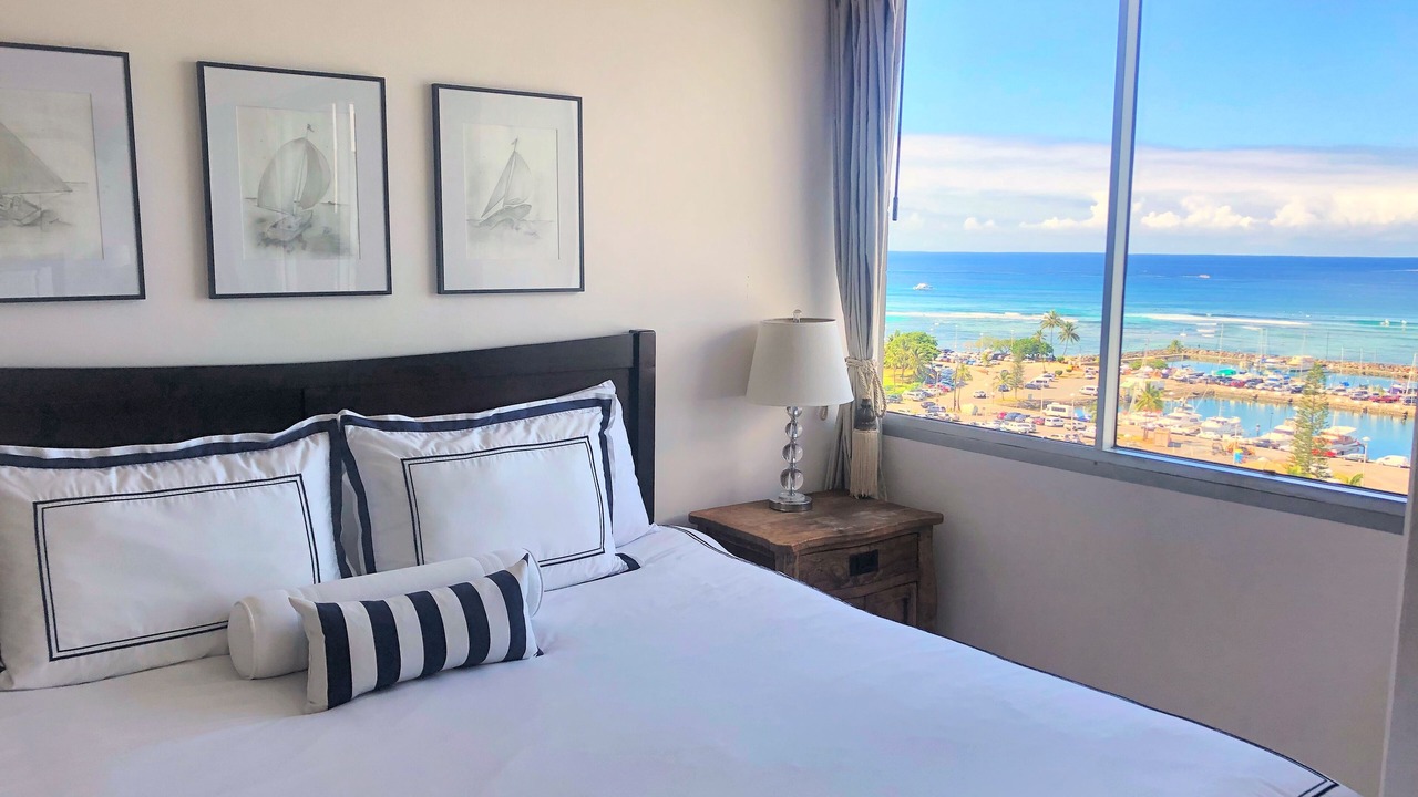 Photo of Bedroom in Waikiki