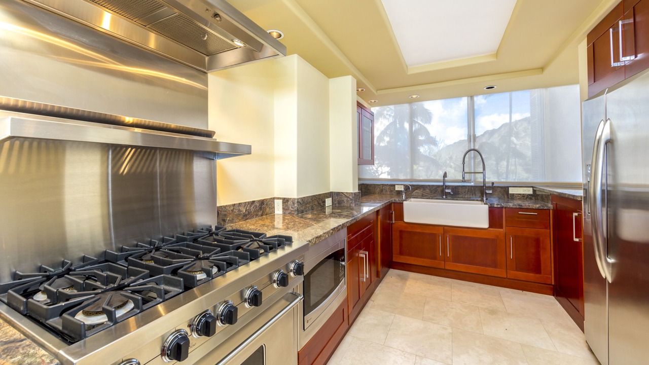 Photo of Kitchen in Diamond Head - Kapahulu - St. Louis