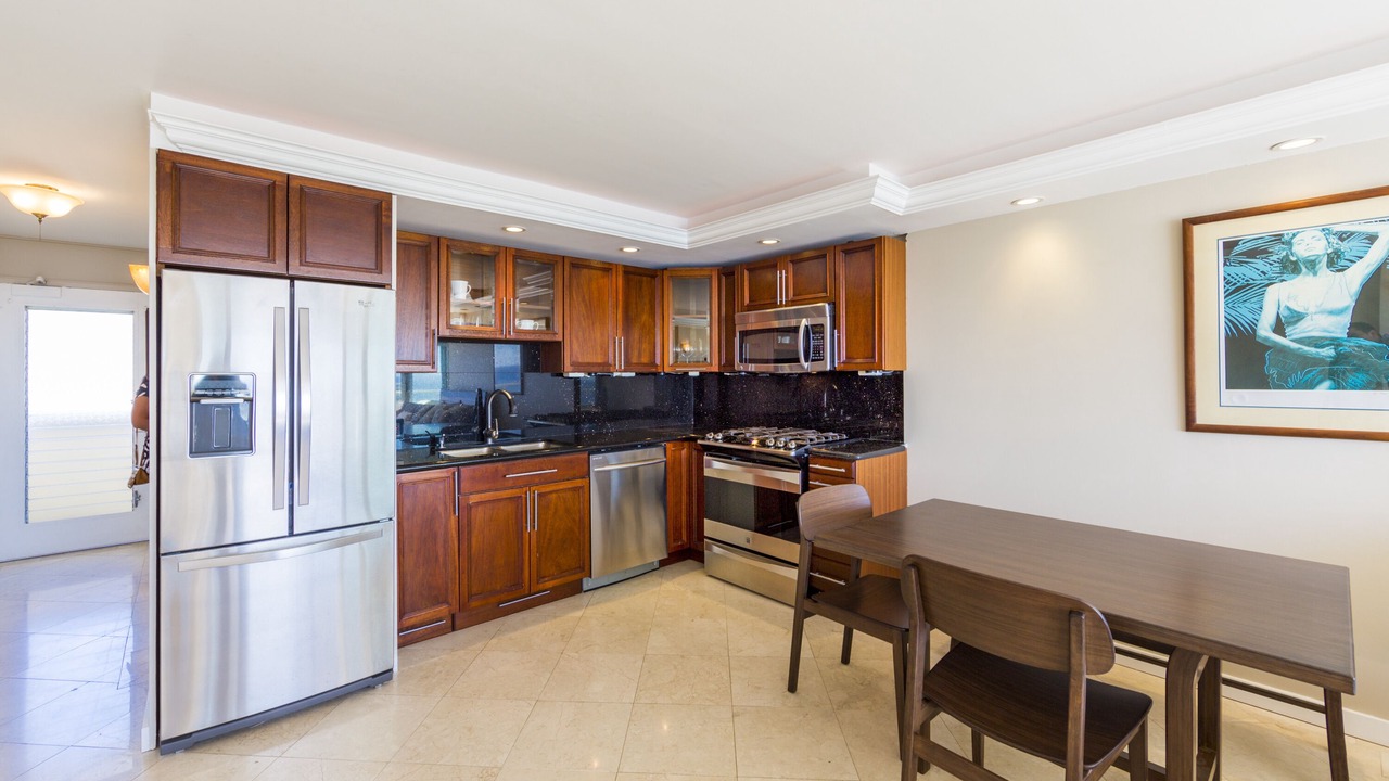 Photo of Kitchen in Diamond Head - Kapahulu - St. Louis