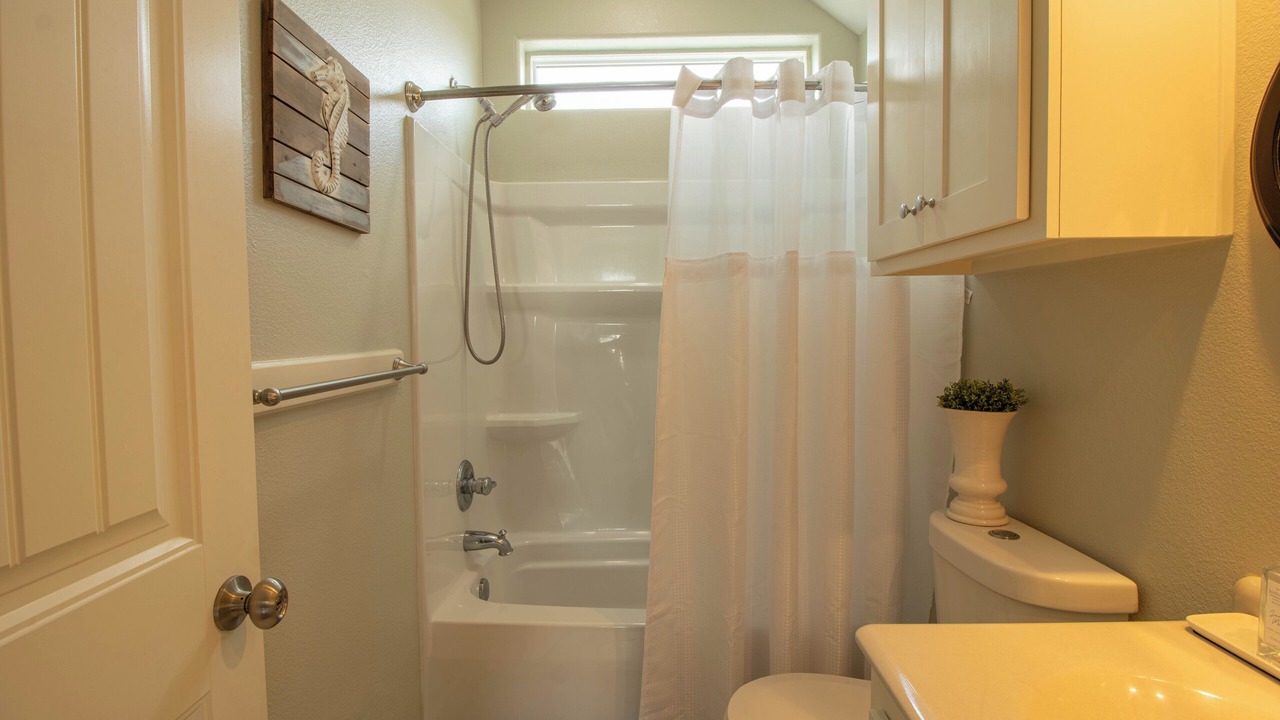Photo of Bathroom in Port Bolivar
