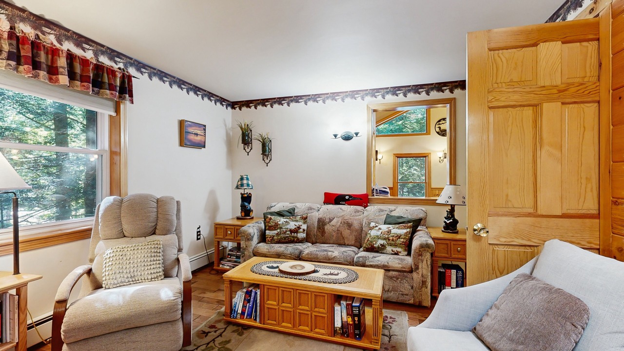 Photo of Livingroom in Beaver Cove