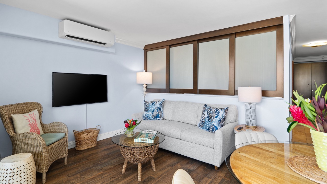 Photo of Livingroom in Waikiki