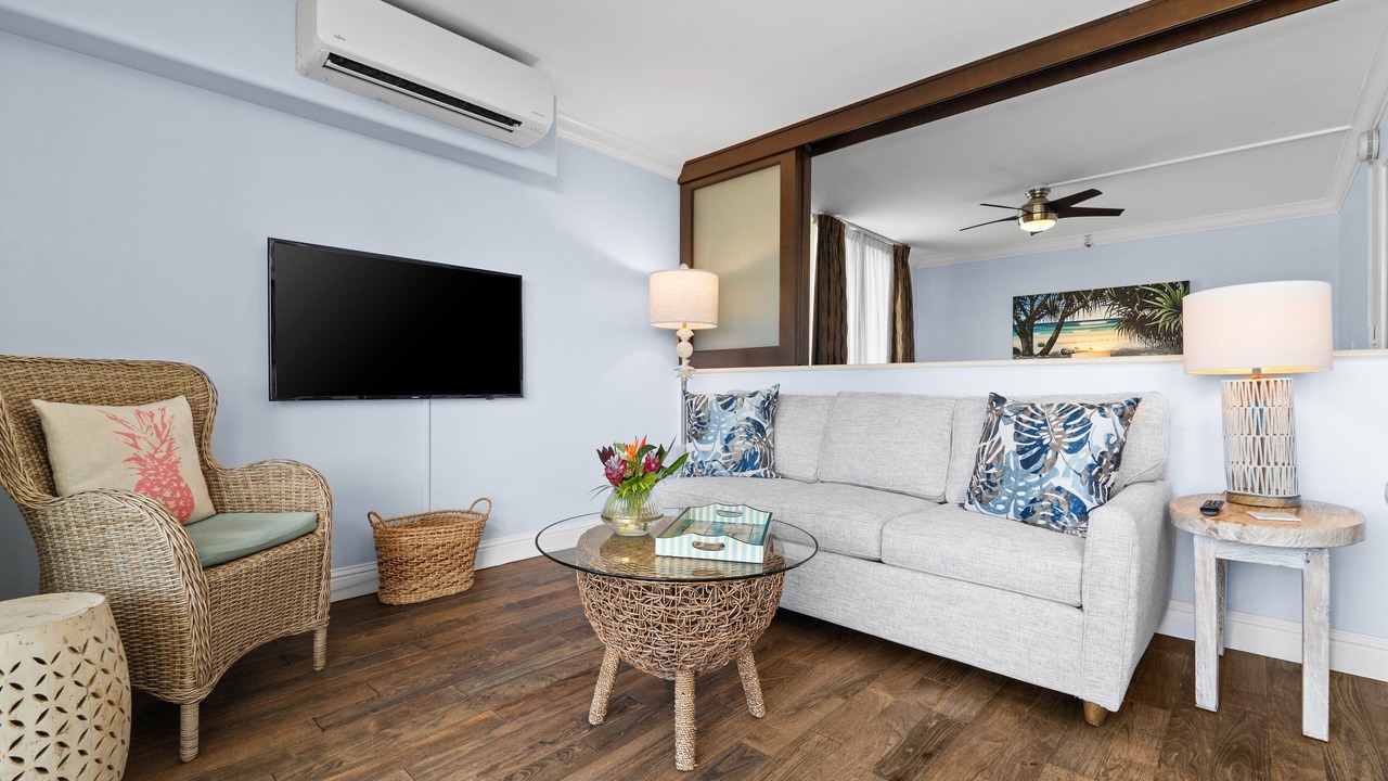 Photo of Livingroom in Waikiki