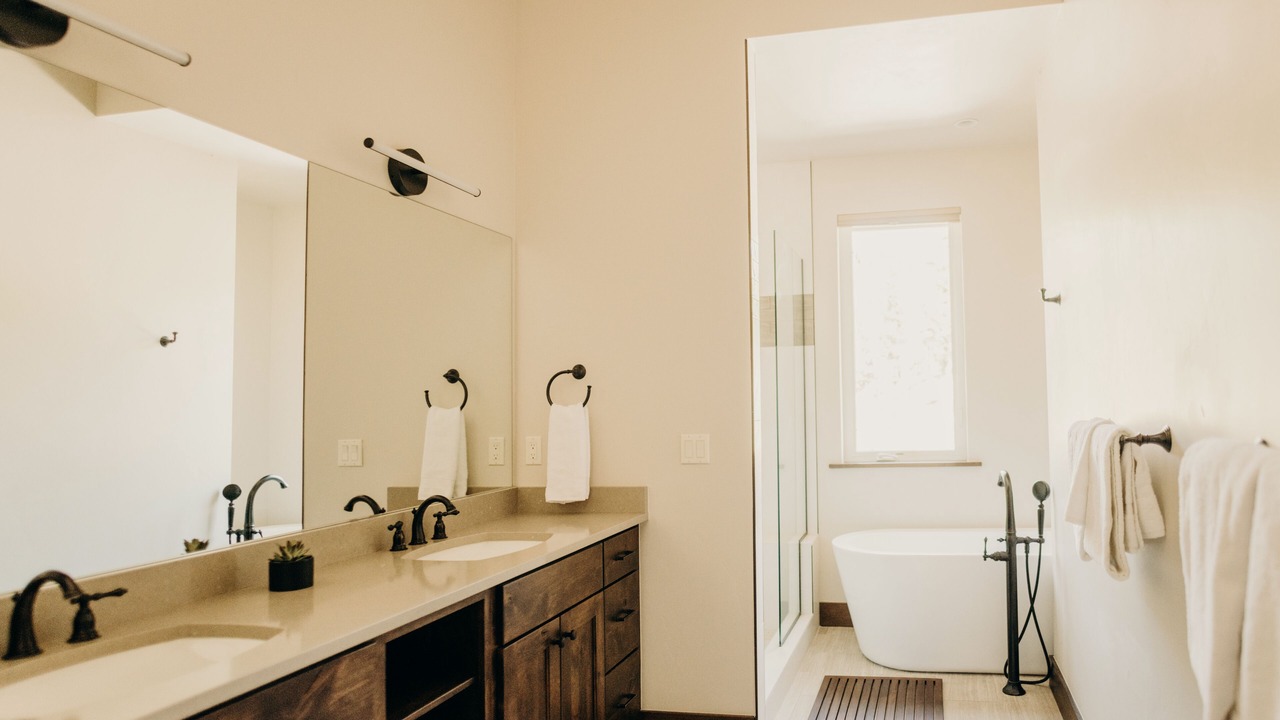 Photo of Bathroom in Warrior's Mark