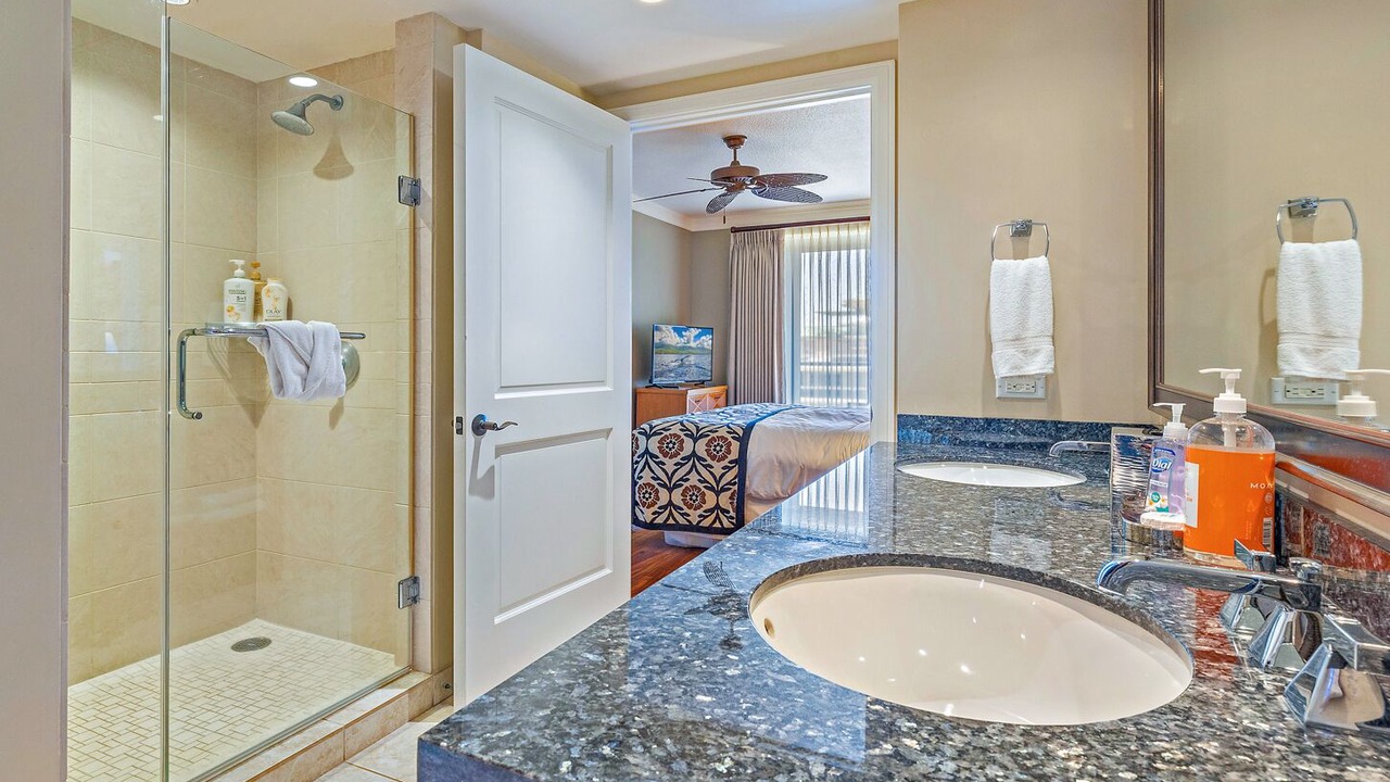 Photo of Bathroom in Kaanapali