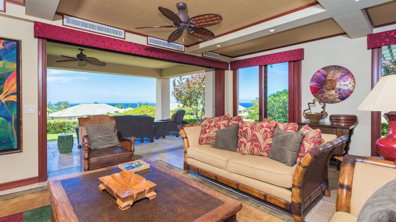 Photo of Livingroom in Kamuela