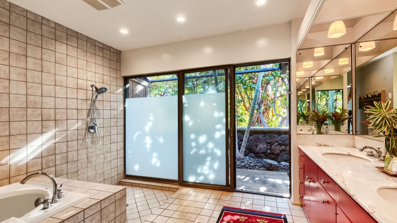 Photo of Bathroom in Kamuela