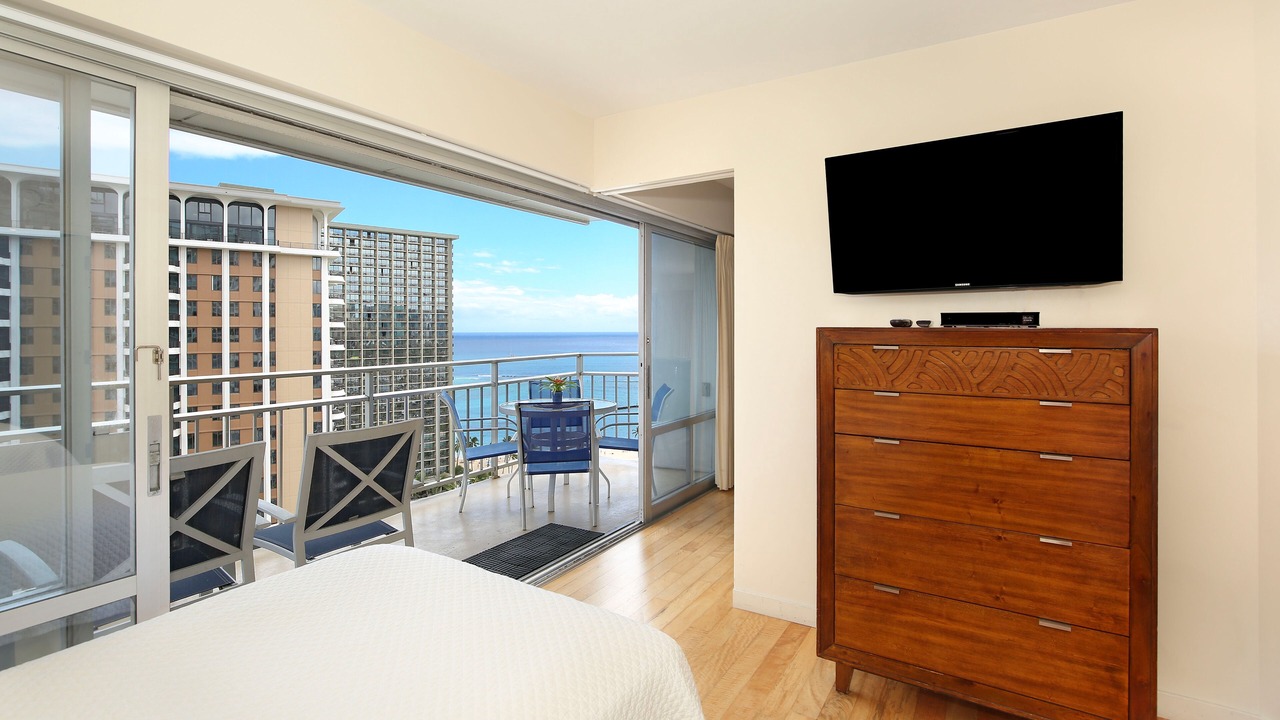 Photo of Bedroom in Waikiki