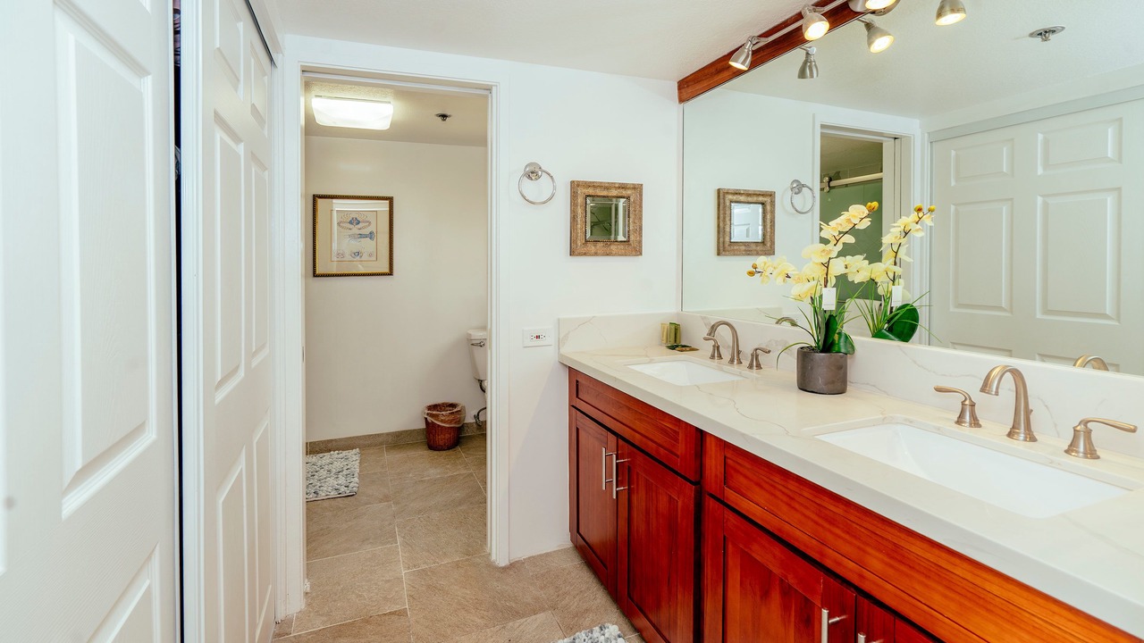 Photo of Bathroom in Waikiki