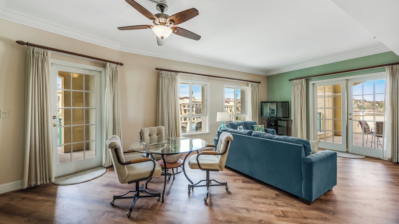 Photo of Livingroom in Lake Las Vegas