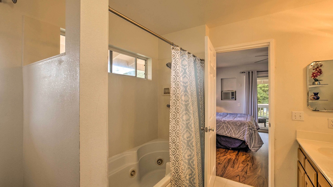 Photo of Bathroom in Manoa