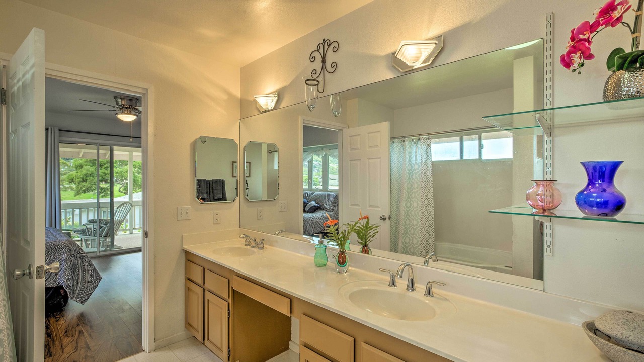 Photo of Bathroom in Manoa