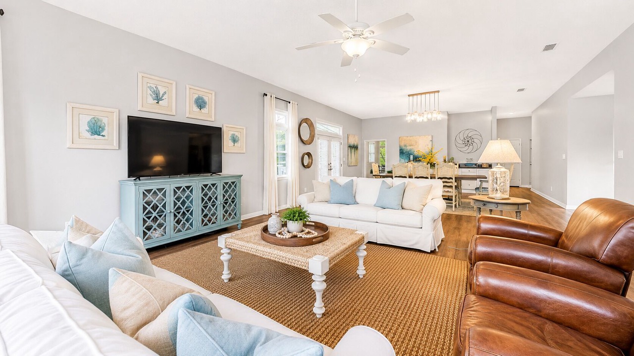 Photo of Bedroom in Dune Allen Beach