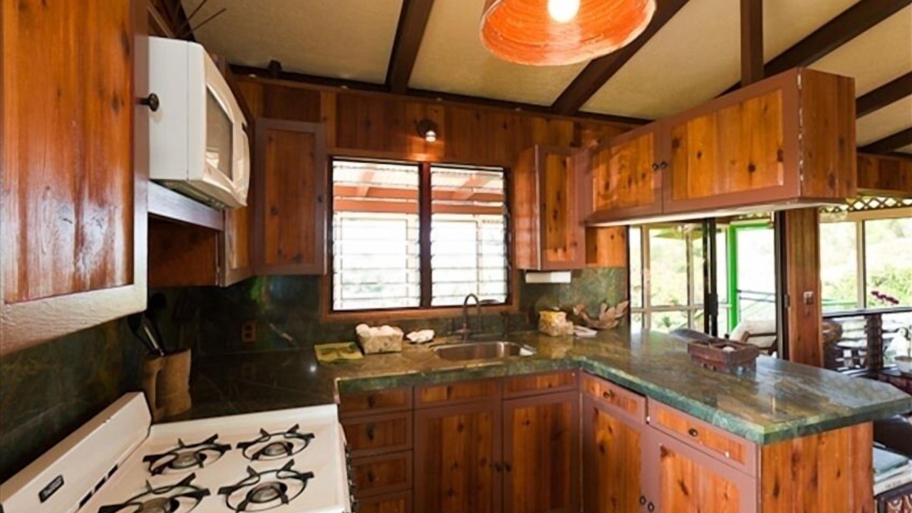 Photo of Kitchen in Honaunau-Napoopoo