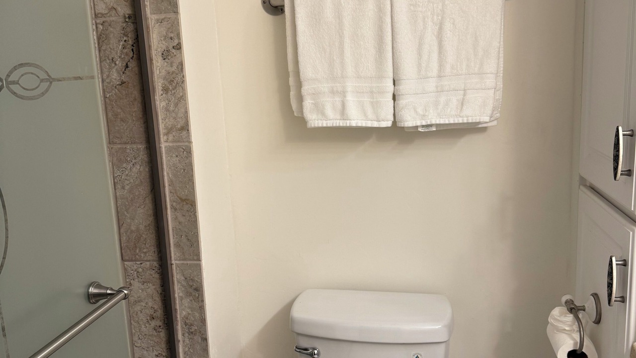 Photo of Bathroom in Kahana