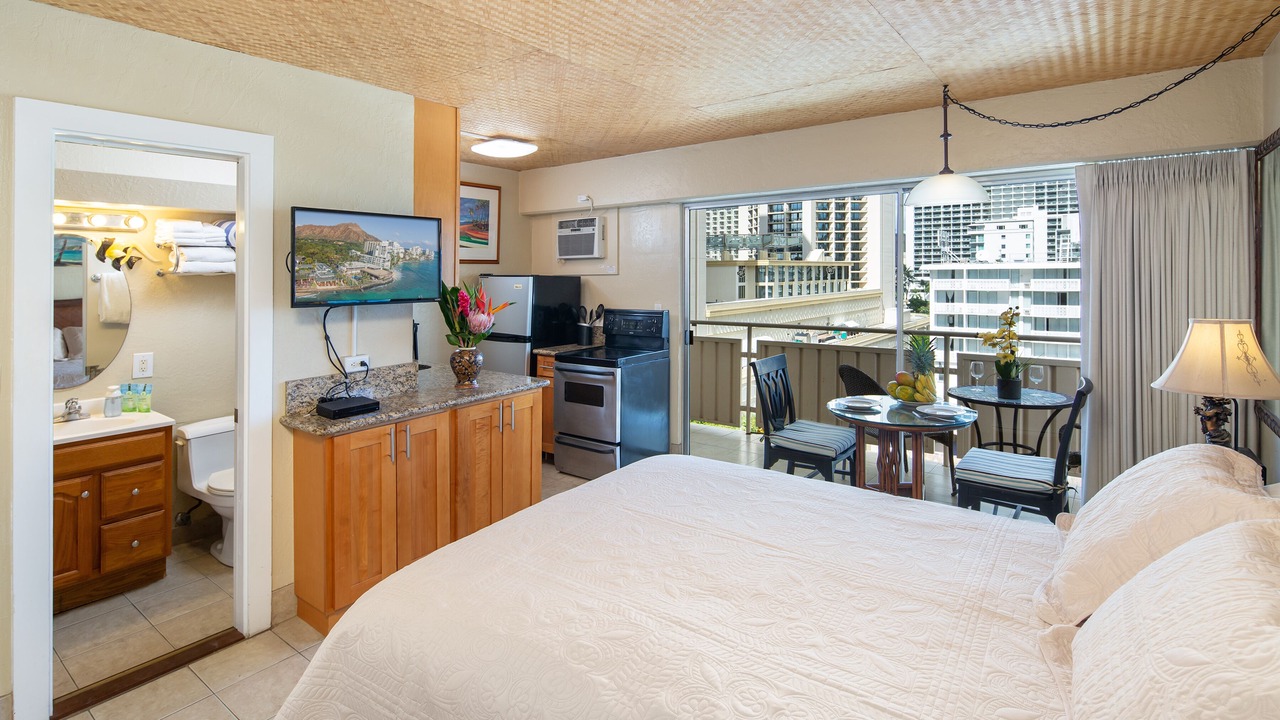 Photo of Bedroom in Waikiki