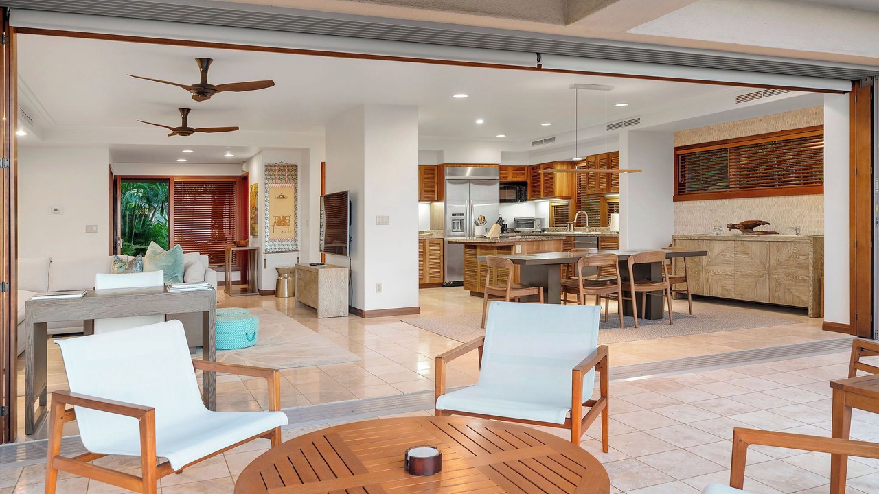 Photo of Livingroom in Kaupulehu