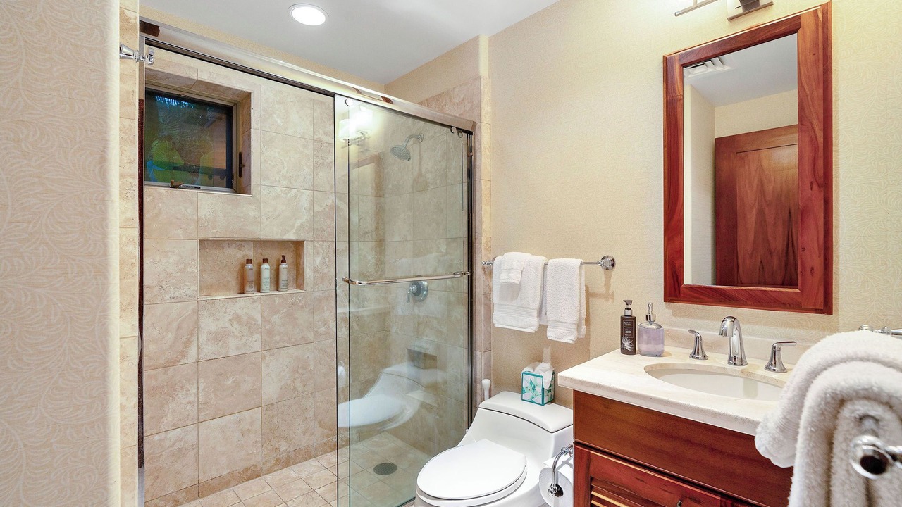 Photo of Bathroom in Kaupulehu