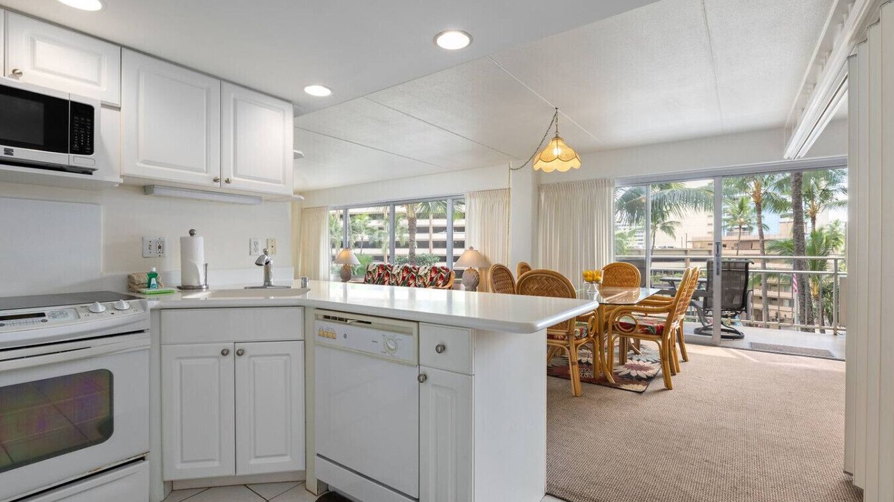 Photo of Kitchen in McCully - Moiliili