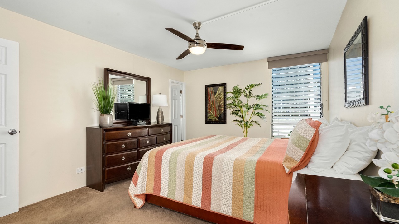 Photo of Bedroom in Waikiki