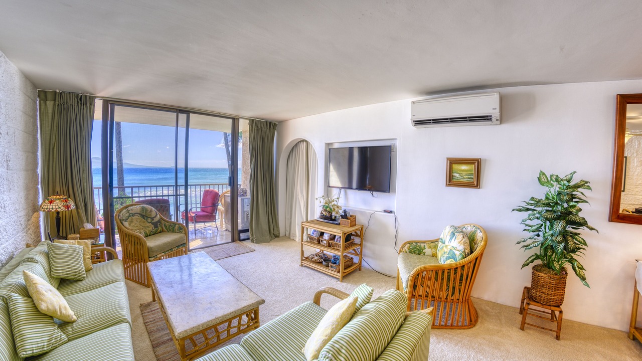 Photo of Livingroom in Maalaea