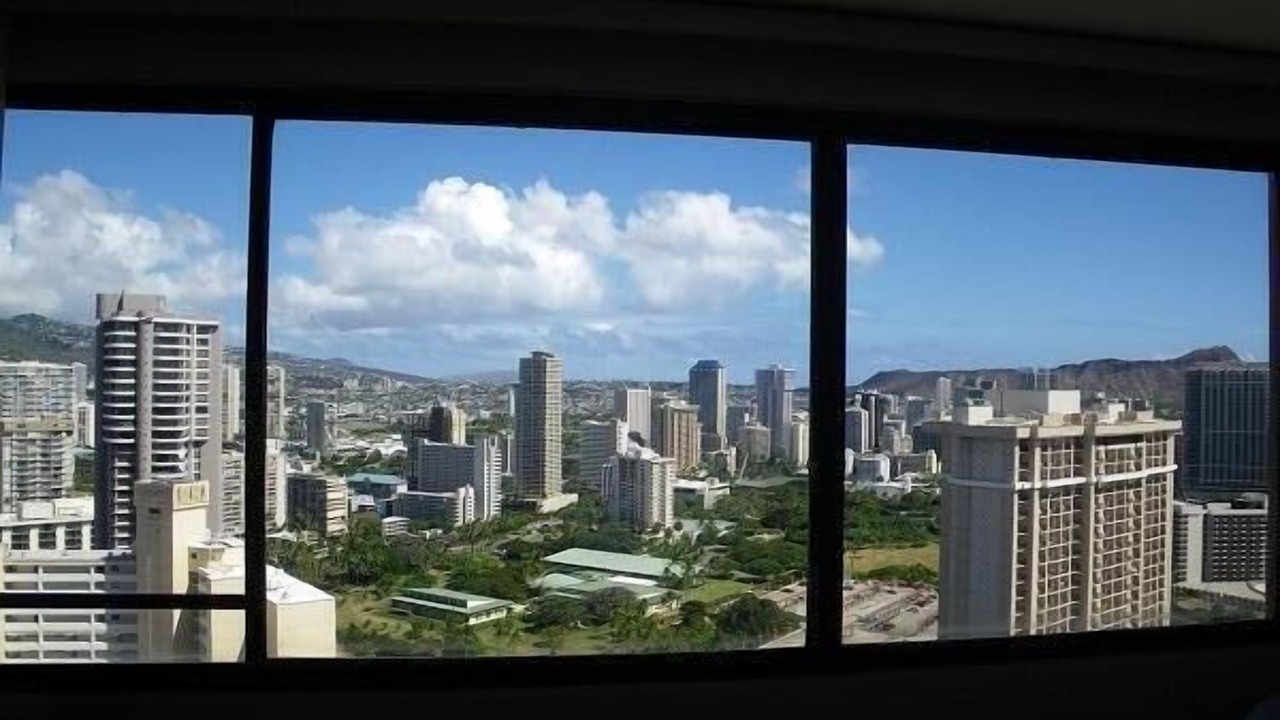 Photo of Bedroom in Waikiki