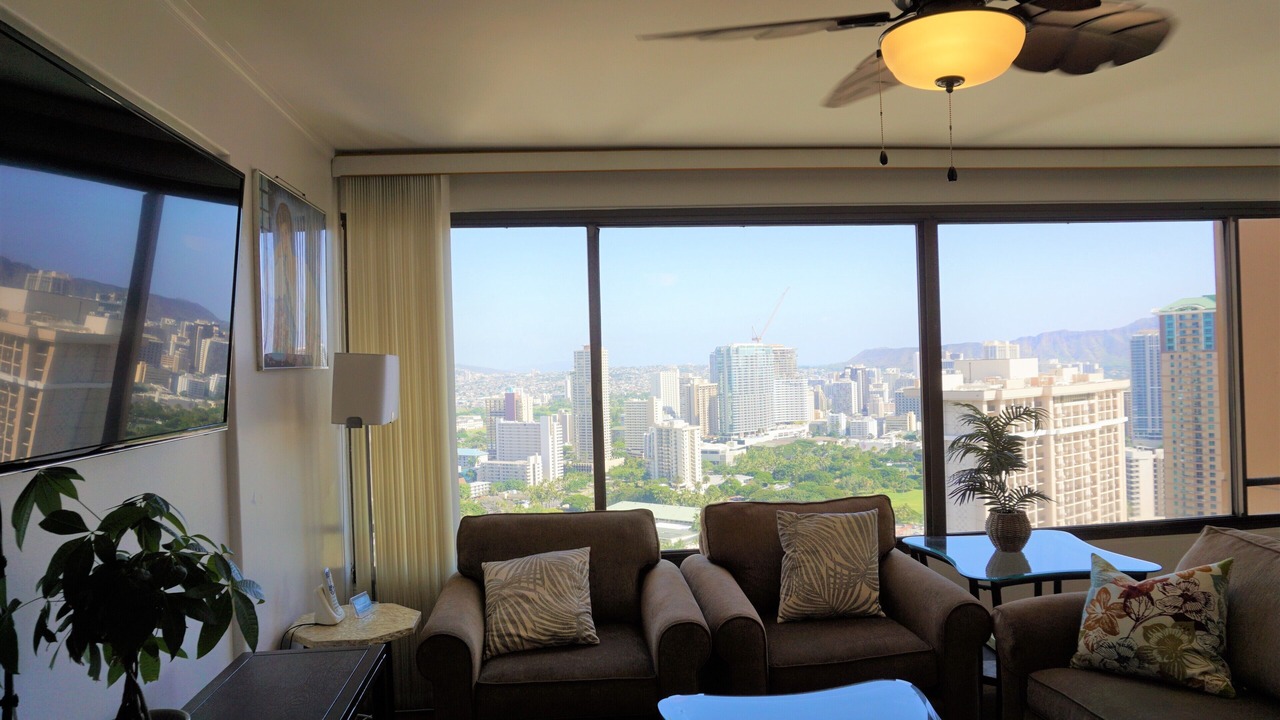 Photo of Livingroom in Waikiki